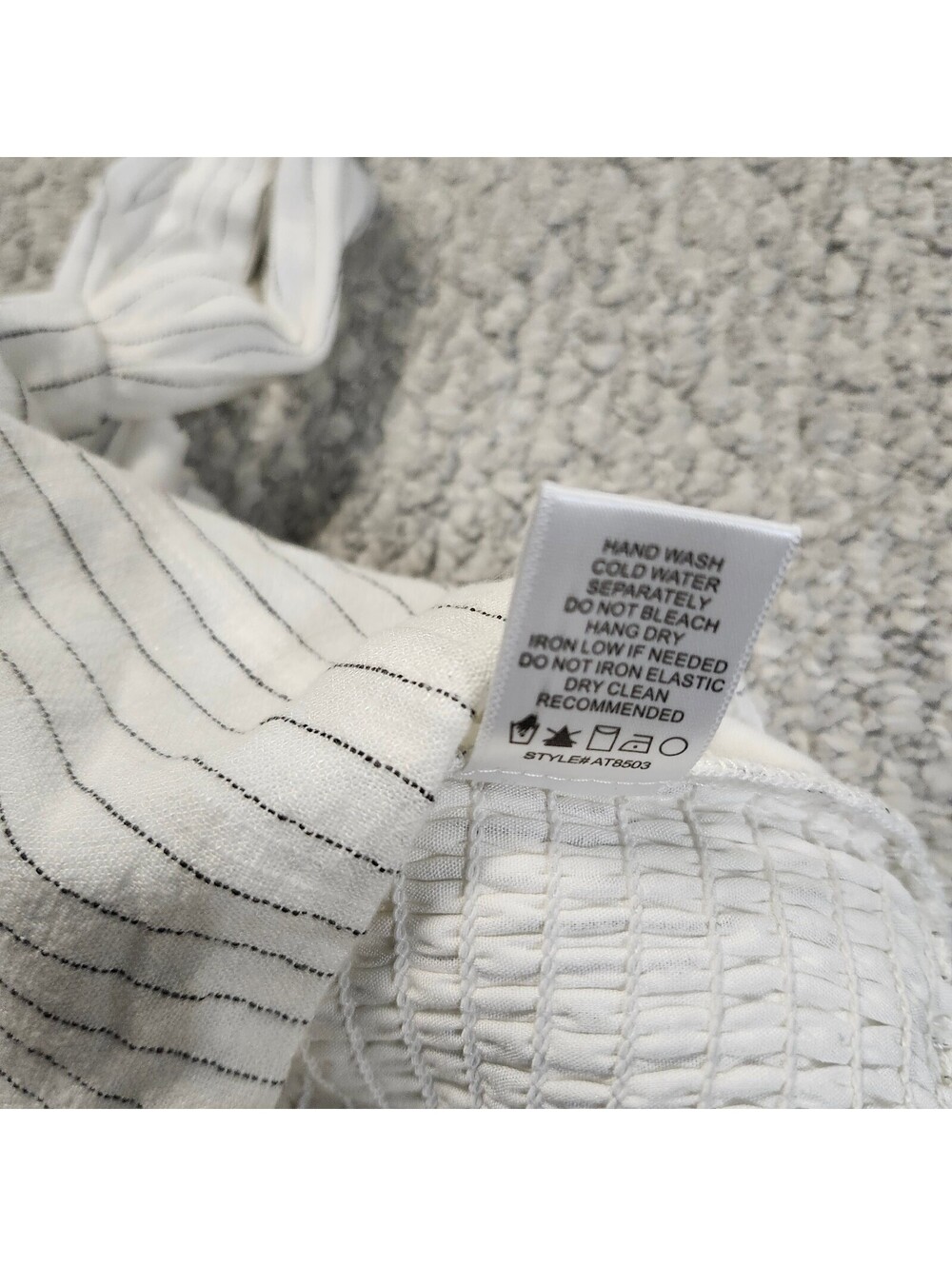 Allie Rose White Pinstripe Crop Top with Wide Straps Size Large NWT - Picture 5 of 7